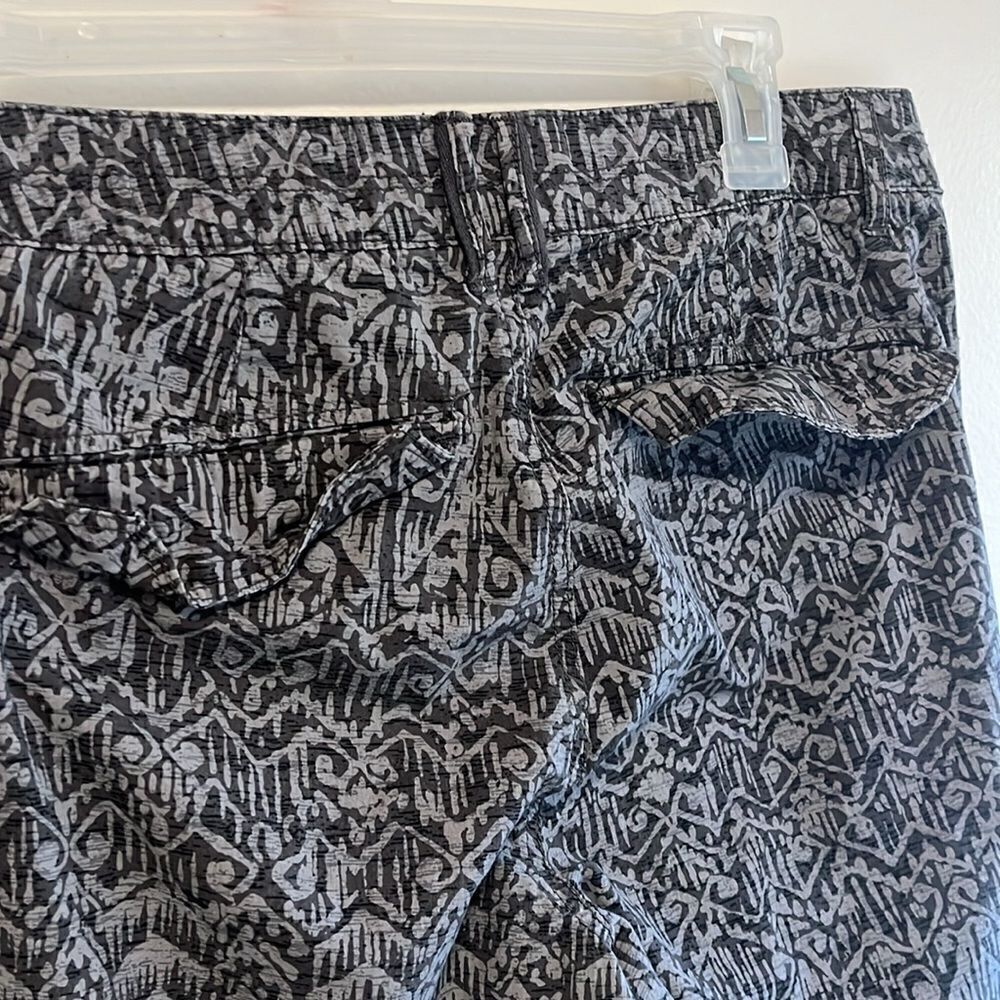 EXCELLENT CONDITION WOMEN’S DEMOCRACY RE-FLEX UTILITY AZTEC CARGO CROPPED PANTS - Picture 4 of 10